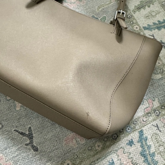 Tory Burch York Buckle Tote - Picture 5 of 10